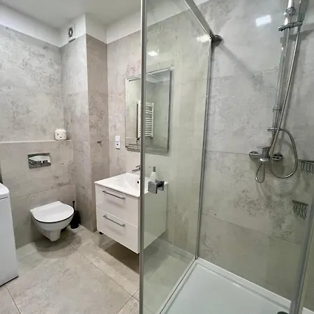 Artystyczna Przestrzen - Marina Giżycko